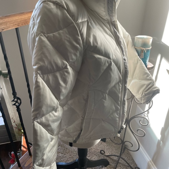 The North Face 550 Goose Down White Jacket XS/TP - Picture 5 of 7